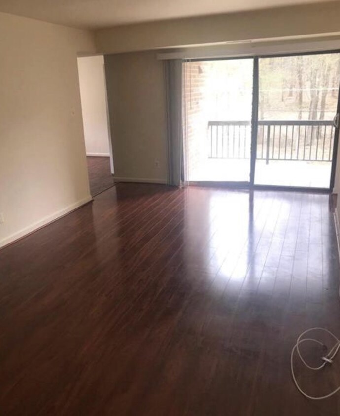 11222 Cherry Hill Rd, Beltsville, MD 20705 Condo for Rent in