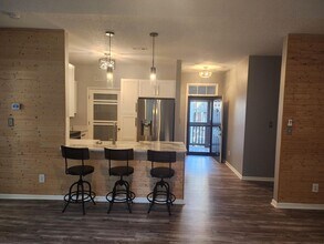 Building Photo - 150 Wexford Dr