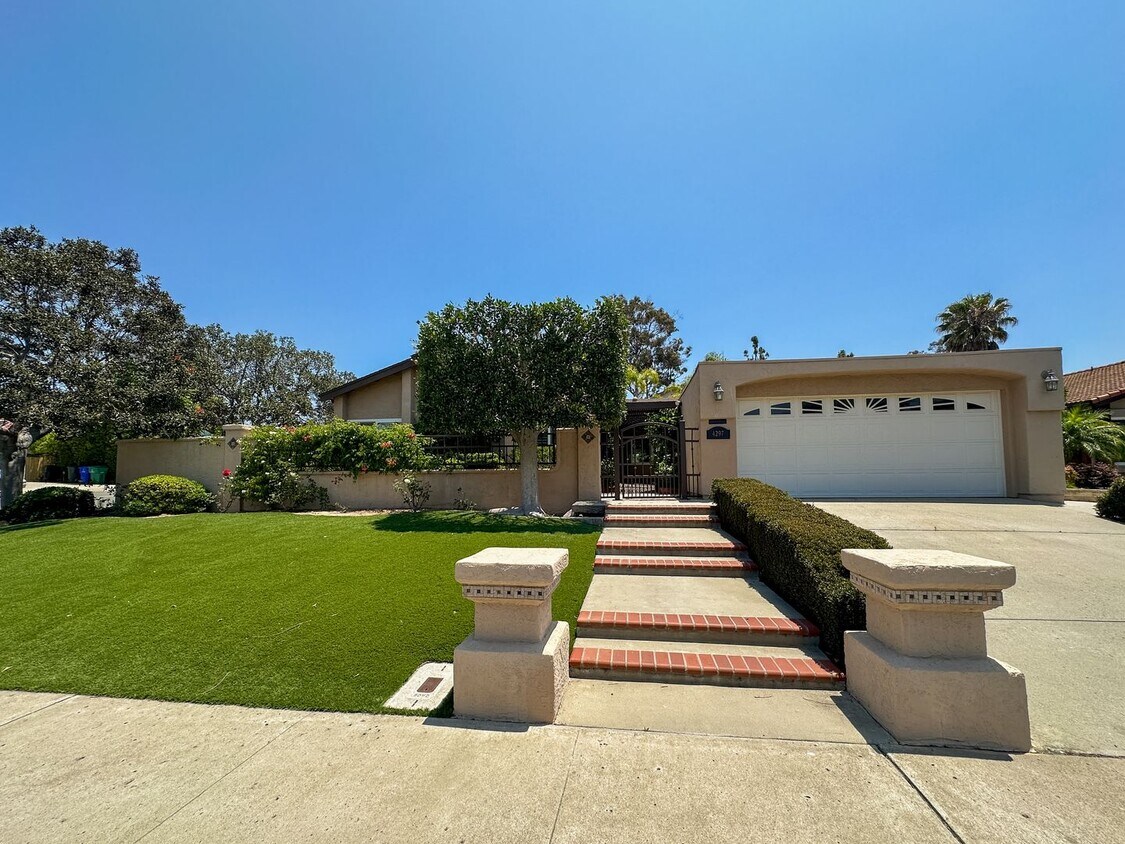 Primary Photo - Stylish 4 Bedroom, 2 Bath Single-Story wit...