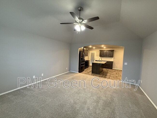 Foto del edificio - 14153 S 270th E Ave