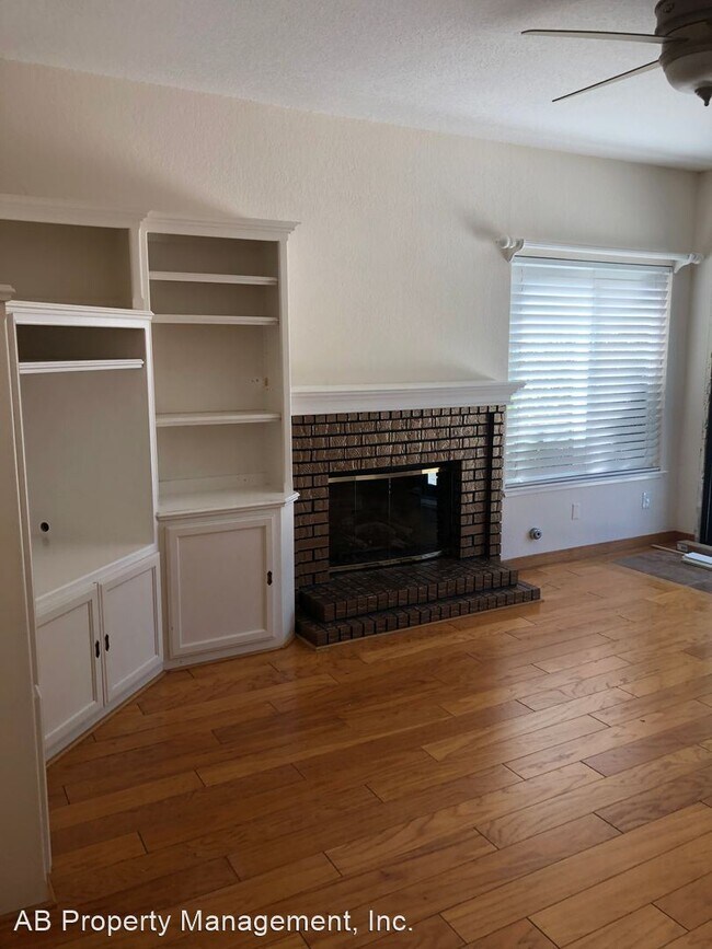 Building Photo - 4 br, 3 bath House - 2509 Canyon Lakes Dri...