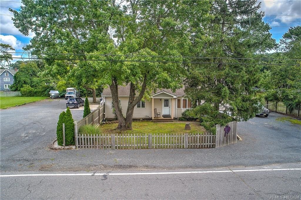 Primary Photo - 50 Mayetta Landing Rd