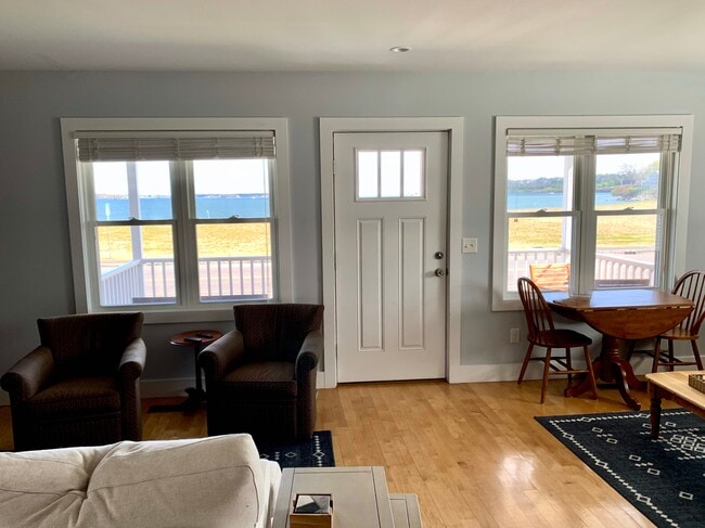 Photo - 220 Veranda St House