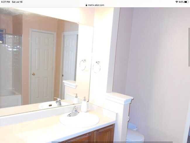 Foto del edificio - 2028 Buckley Ln