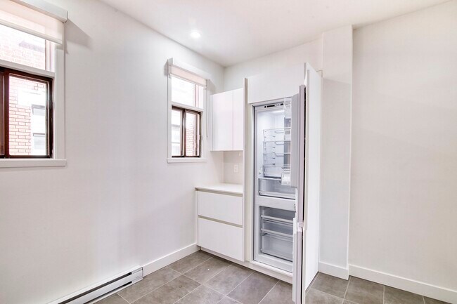 Photo du bâtiment - 6885-6891 Sherbrooke west