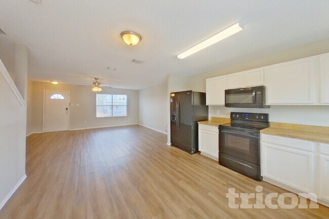 Foto del edificio - 1708 Vineridge Ln