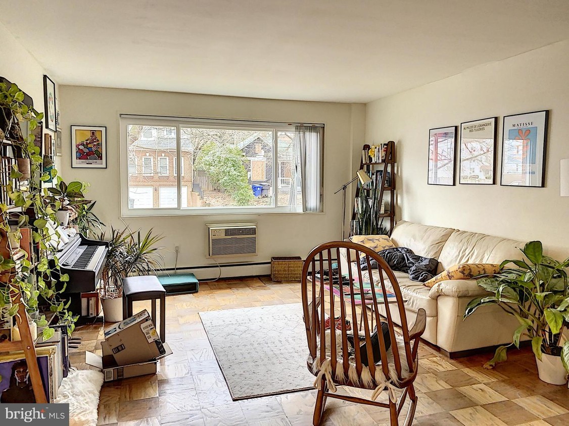 Foto principal - 1601 19th St N