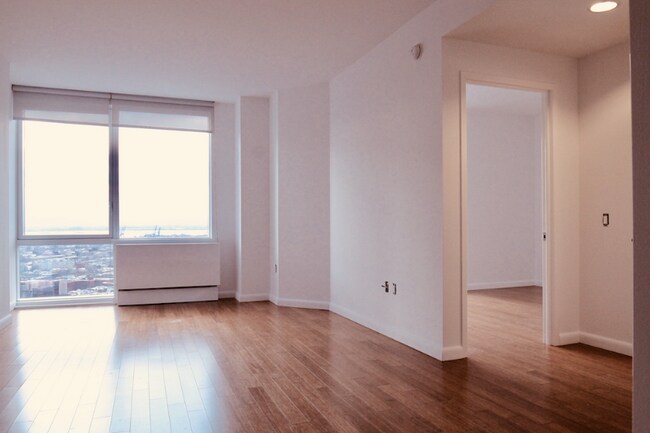 Building Photo - 66 Rockwell Pl