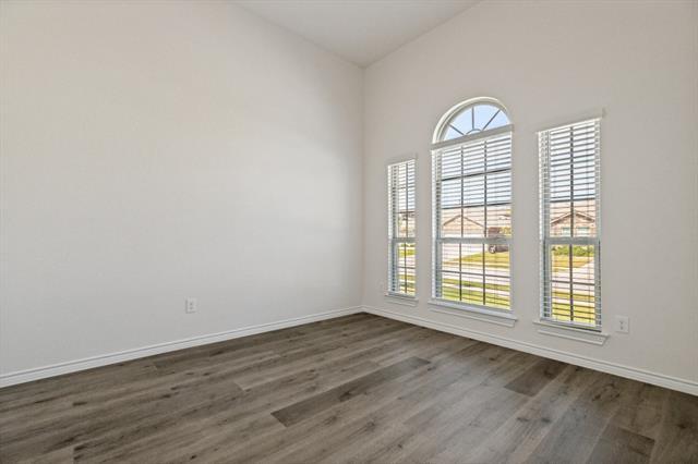 Foto del edificio - 7212 Raynor Pl