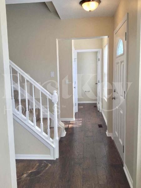 Foto del edificio - 1616 Hastings Ct