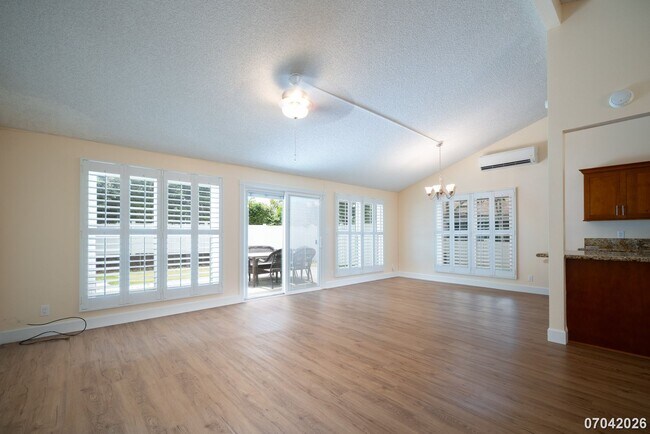 Building Photo - Breezy Makakilo Living | 3 Bed, 2 Bath, 2.5-Car Garage, Private Yard | $3,800