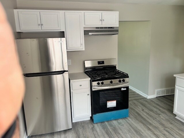 Building Photo - 5854 N 64th St