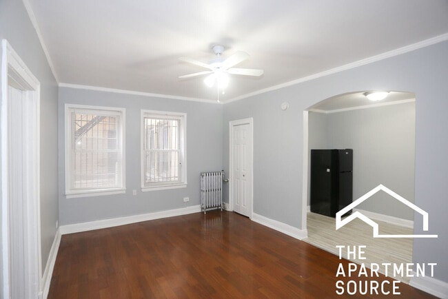 Foto del edificio - 6930 N Greenview Ave