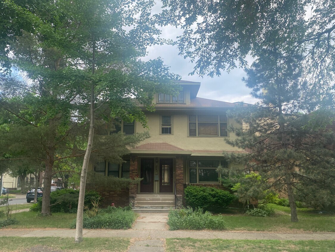 Outside Front - 3401 Emerson Ave S