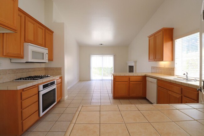 Building Photo - **Single-Story Home in The Classics at Bradley Square – 4 Bedrooms, 3 Baths**