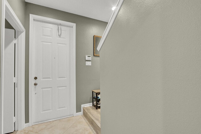 Foto del edificio - 136 Regions Way