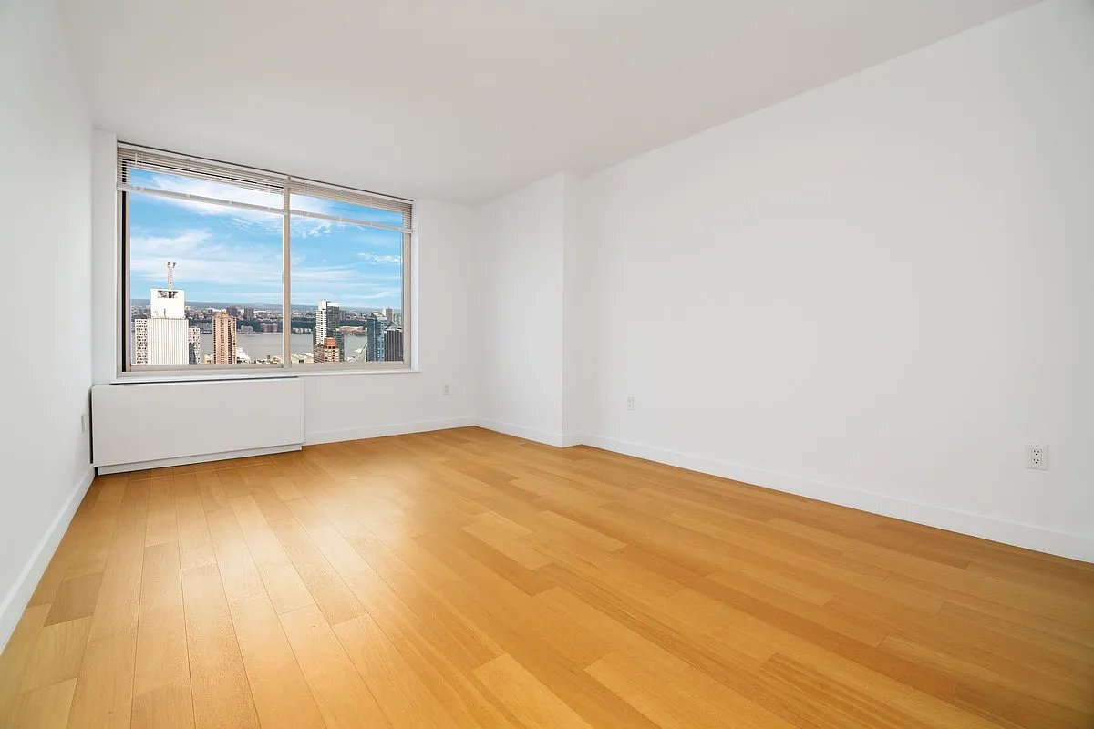 Foto principal - 260 W 54th St