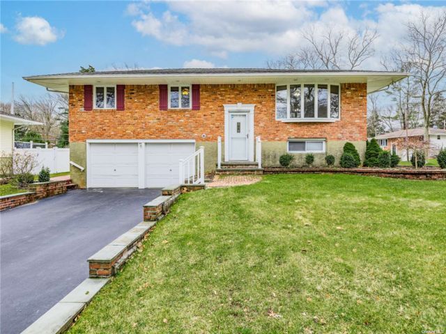 Primary Photo - 20 MacKay Dr