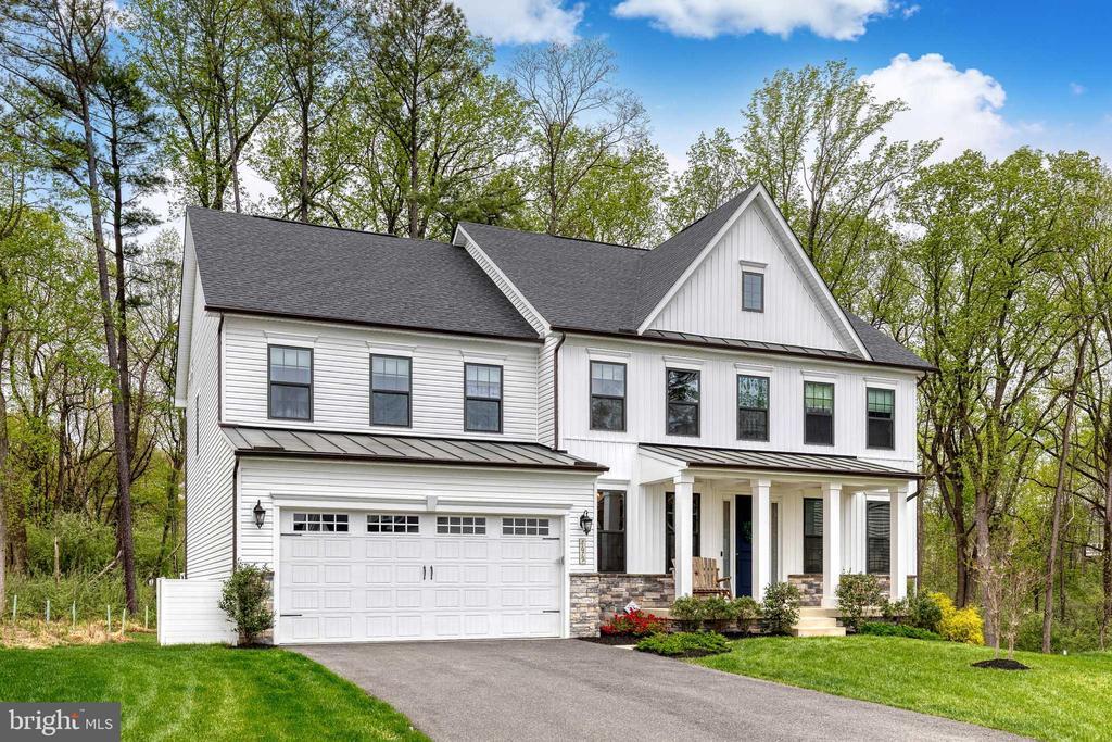 Foto principal - 7679 Cross Creek Dr