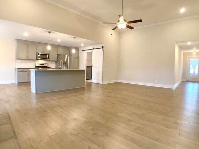 Foto del edificio - 1536 Collins View Way