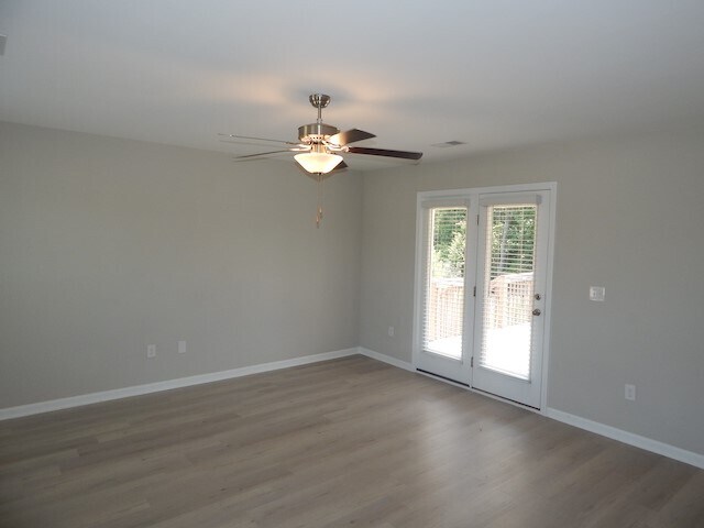 Building Photo - 131 Sunny Pt Lp