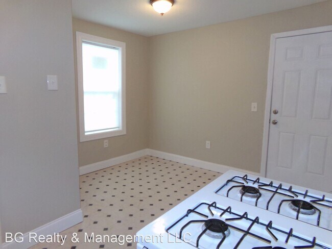 Building Photo - 1 br, 1 bath House - 2111 1/2 4th Street