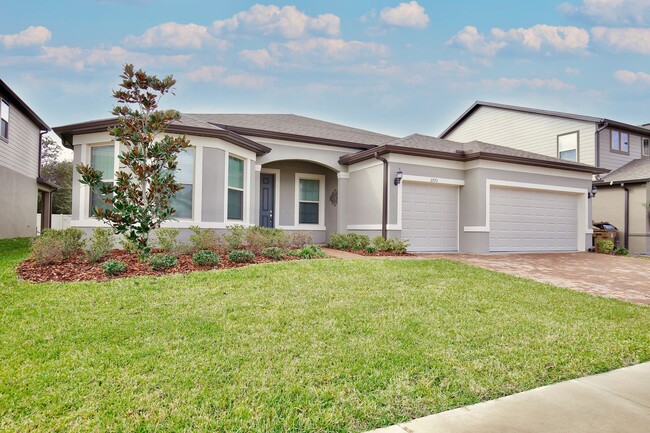 Building Photo - Gorgeous 3/3 Modern Home with a Bonus Room...