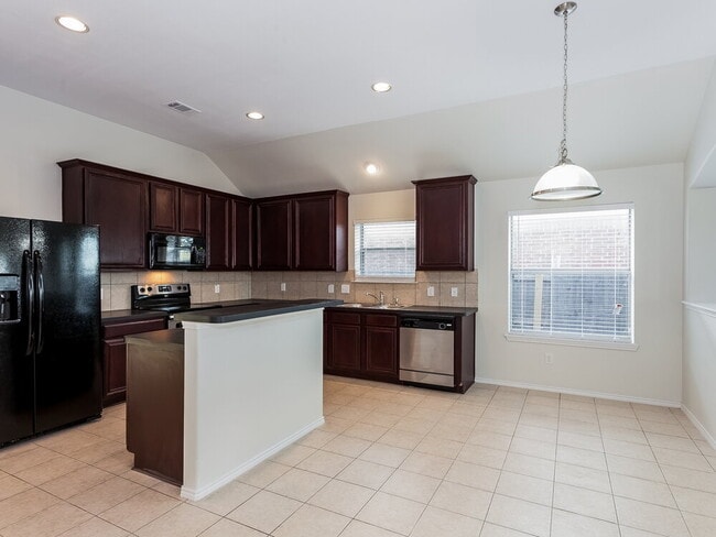 Building Photo - 6420 Spring Ranch Dr