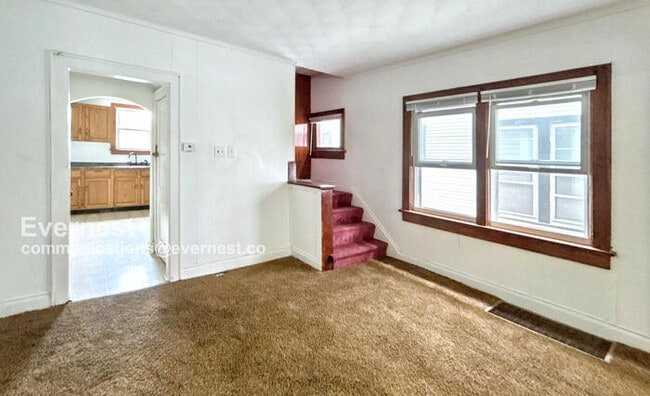 Building Photo - 661 S Burgess Ave