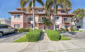 Building Photo - 4525 Poinciana St