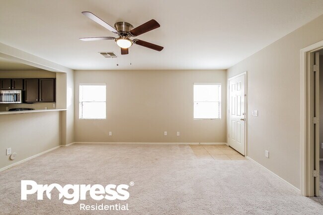 Foto del edificio - 12626 W Charter Oak Rd