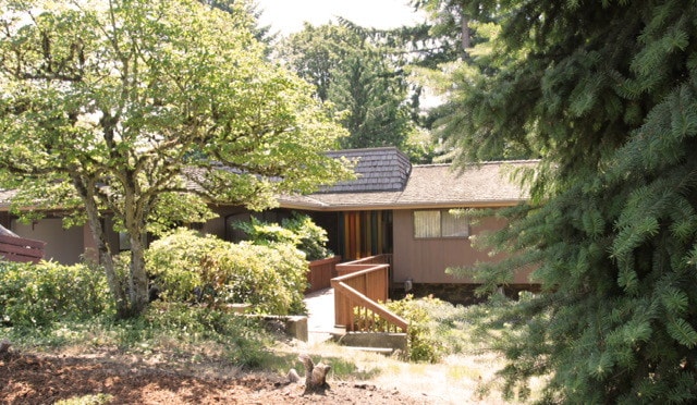 Primary Photo - 11105 SE 59th St