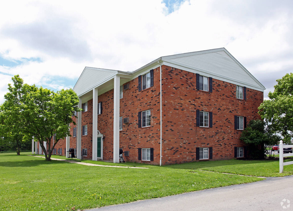 Primary Photo - Greenbrier Apartments