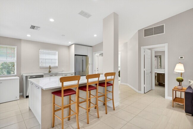 Foto del edificio - 7114 Marconi Ct