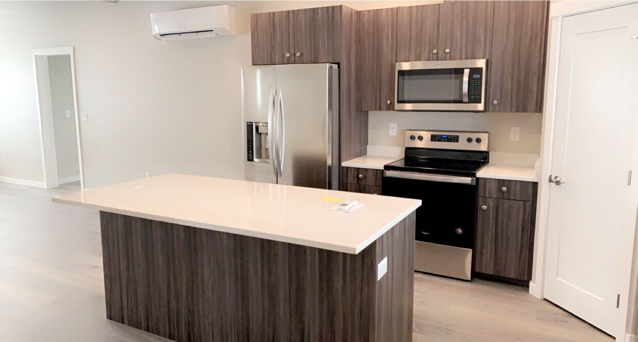 634 E St, Blaine, WA 98230 Townhome Rentals in Blaine WA