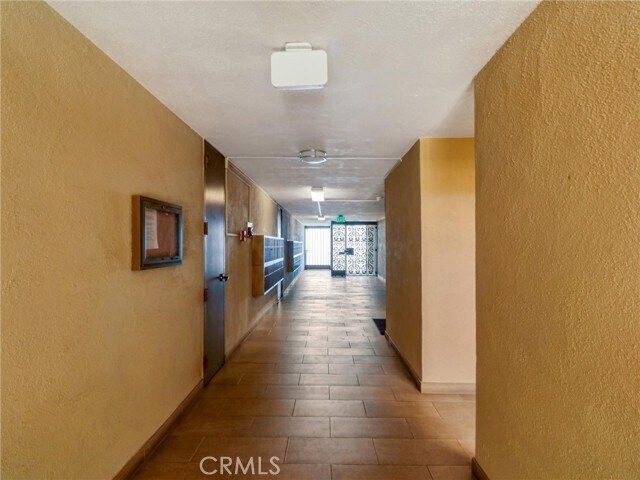 Building Photo - 6542 Ocean Crest Dr