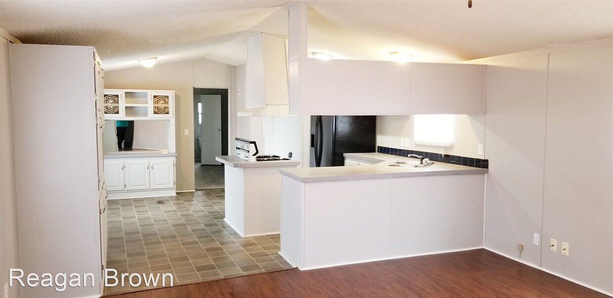 Primary Photo - 3 br, 2 bath House - 2700 Silica Heights, ...