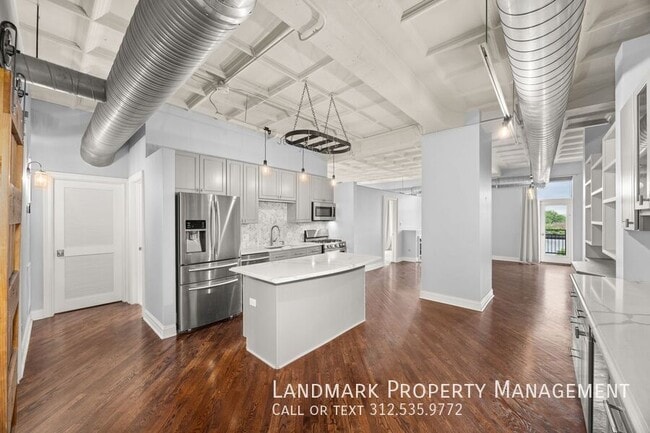 Building Photo - 1307 S Wabash Ave