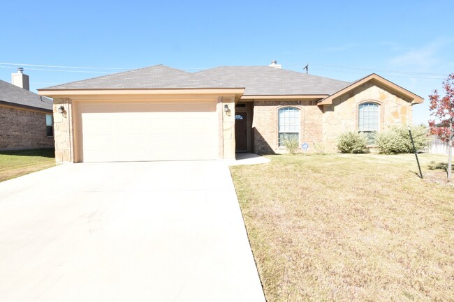 Building Photo - 6001 Newcastle Dr