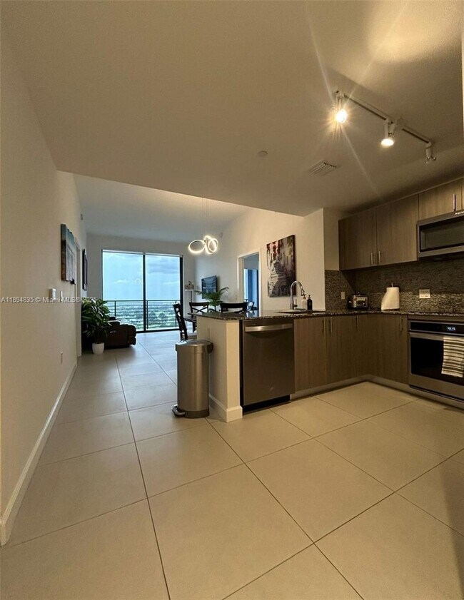 Foto del edificio - 5350 NW 84th Ave