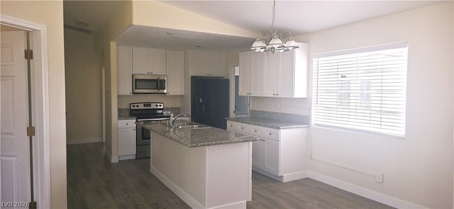 Foto del edificio - 840 Elderberry St