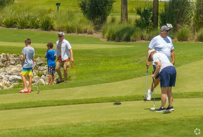 Wildwood golf fanatics have plenty of options including Sawgrass Grove.