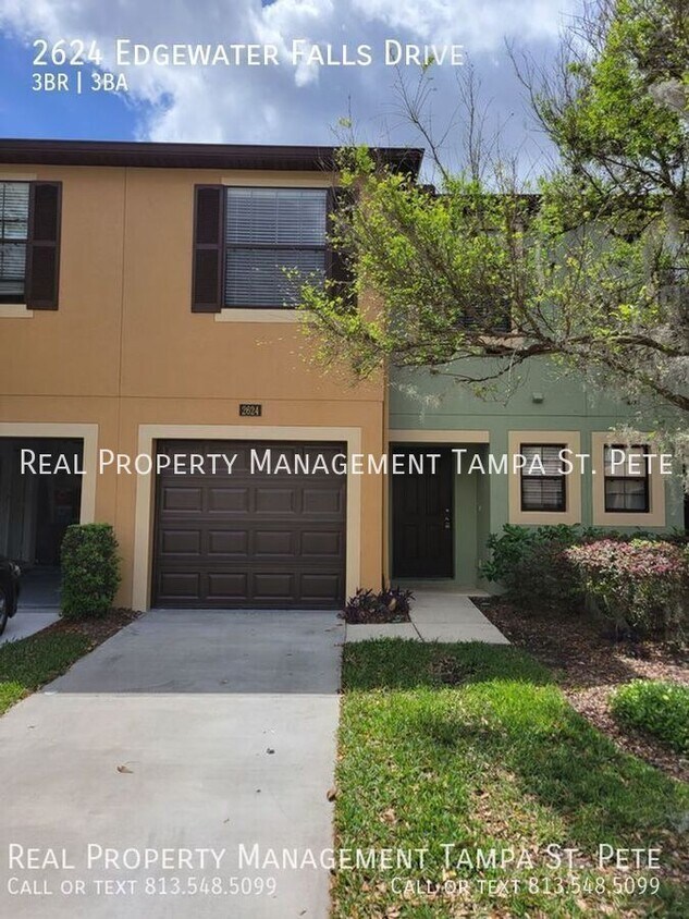 Foto principal - 2624 Edgewater Falls Dr