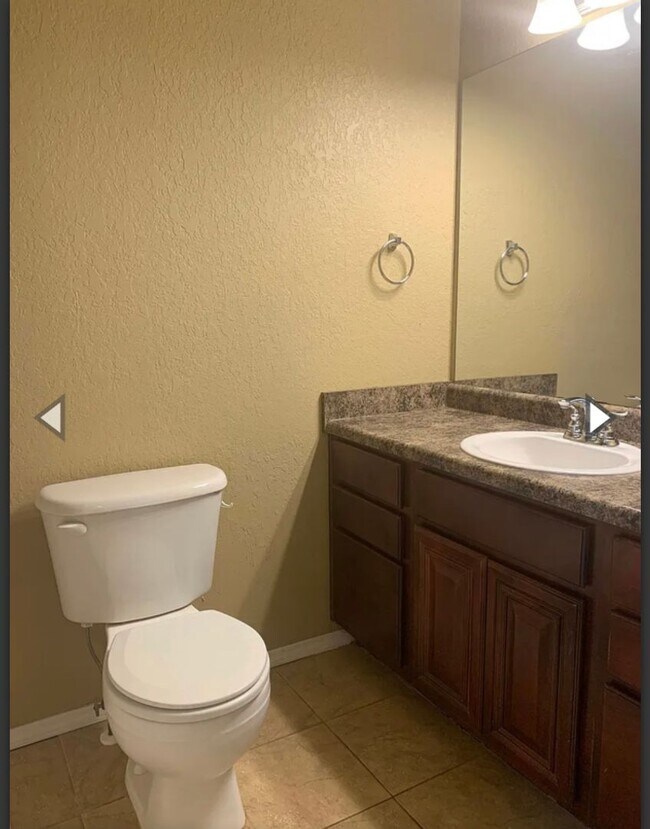 Building Photo - Wonderful Two Bedroom in Elkins AR! Right ...