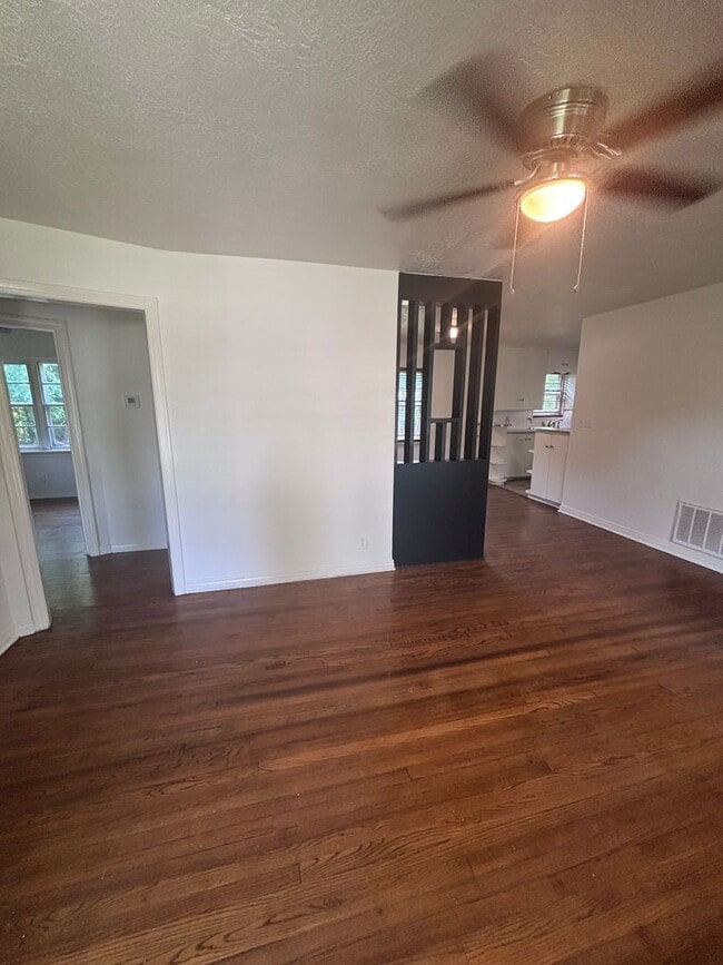 Foto del edificio - 2 Bed/1 bath home near Norman North