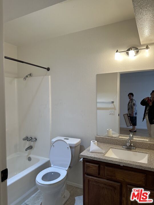 Foto del edificio - 955 Normandie Ave