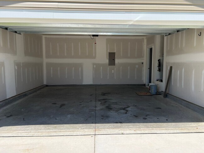 Building Photo - 168 N Squires Run Ln