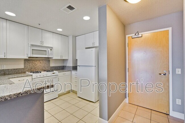 Foto del edificio - 20488 Stevens Creek Blvd