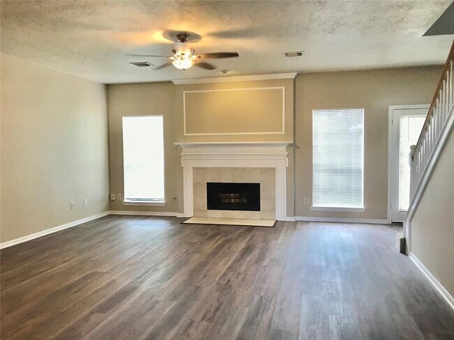 Foto del edificio - 835 Prairie Brook Ct