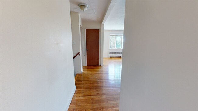 Foto del edificio - 254 Corey Rd
